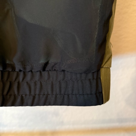 LA Hearts Military, Utility Style Army Green Mesh Back Gilet / Vest. Size M - Picture 9 of 11